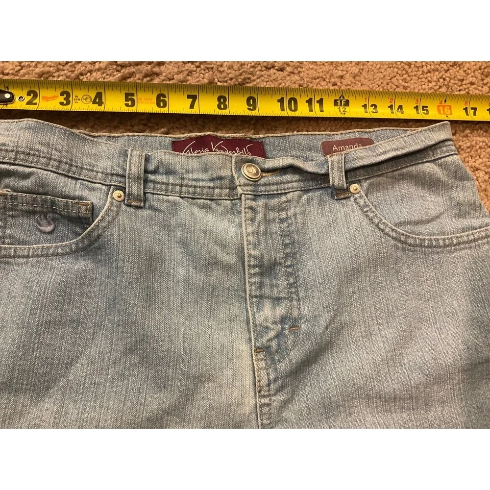 Gloria Vanderbilt Jeans Women's Amanda  Size 12P Blue Cotton Blend Straight Leg - Picture 3 of 7